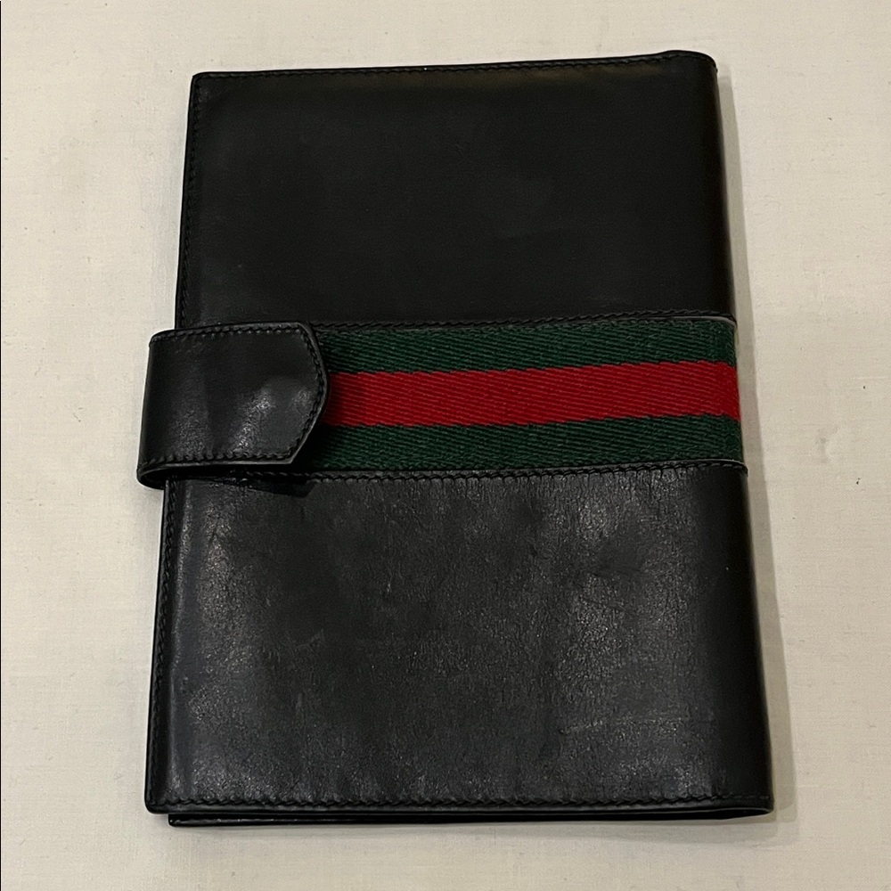 Vintage Gucci Passport Wallet